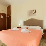 ゲストハウス Akrogiali 3*
