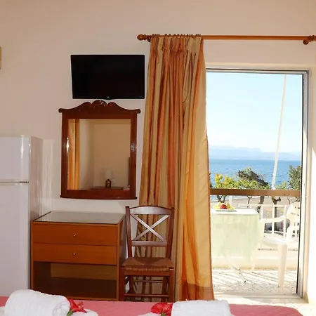 Akrogiali Penzion Amarynthos