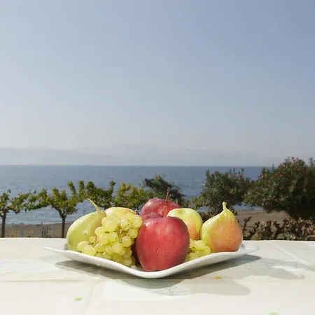 Akrogiali Penzion Amarynthos