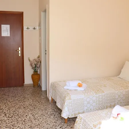 Akrogiali Penzion 3*