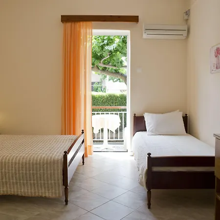 Akrogiali Penzion 3*