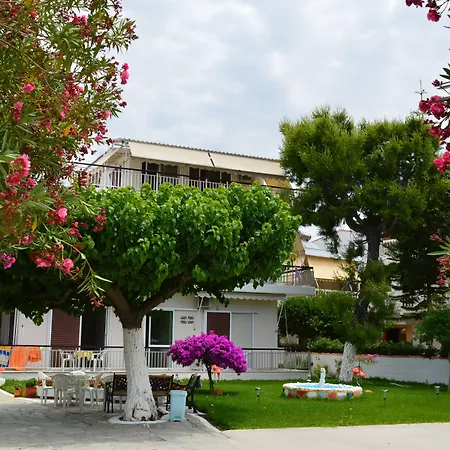 Akrogiali 3* Αμάρυνθος