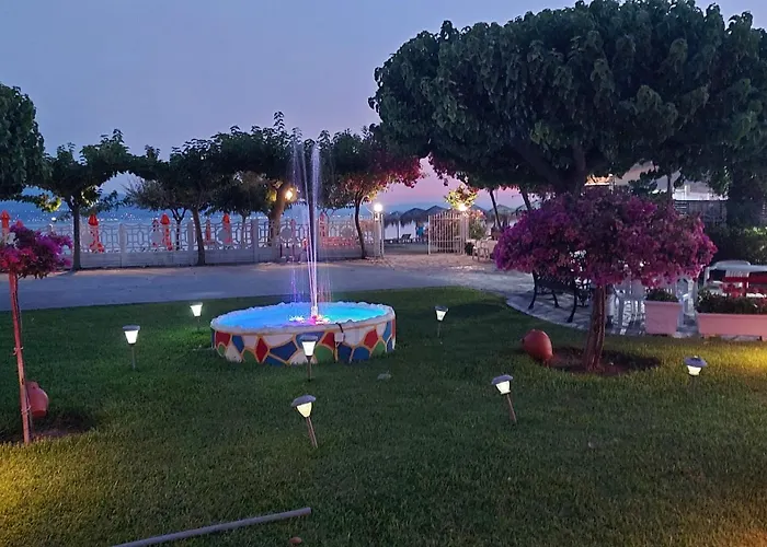 Akrogiali Πανσιόν Αμάρυνθος