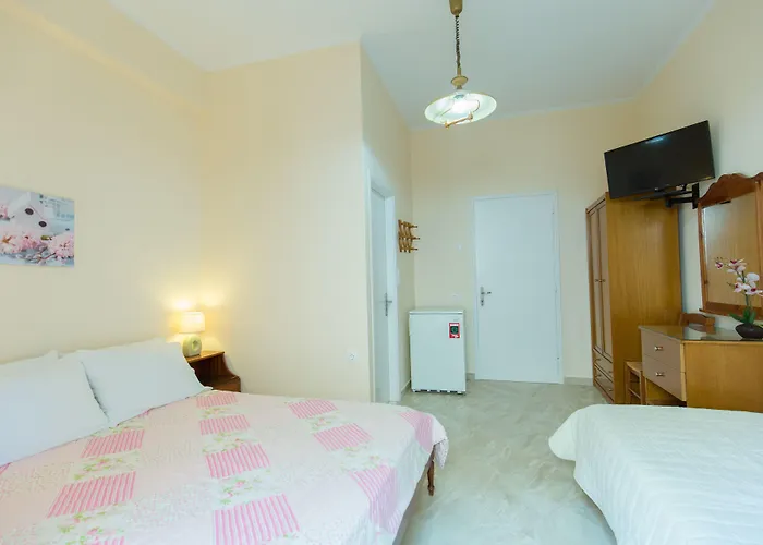 Akrogiali Πανσιόν