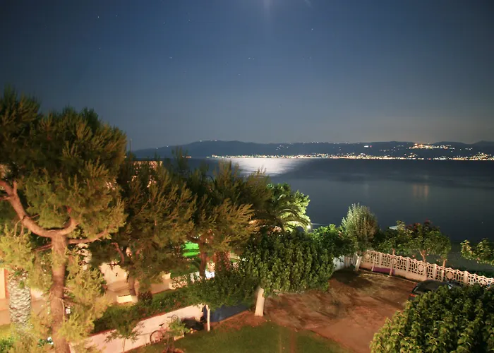 Akrogiali Αμάρυνθος