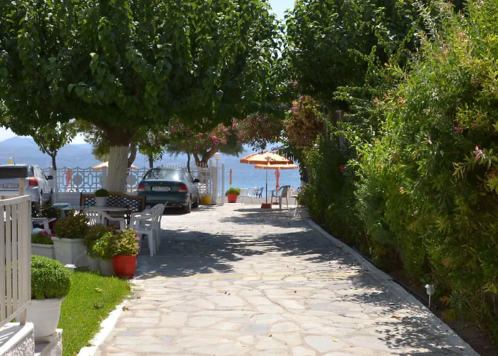 Akrogiali 3* Αμάρυνθος