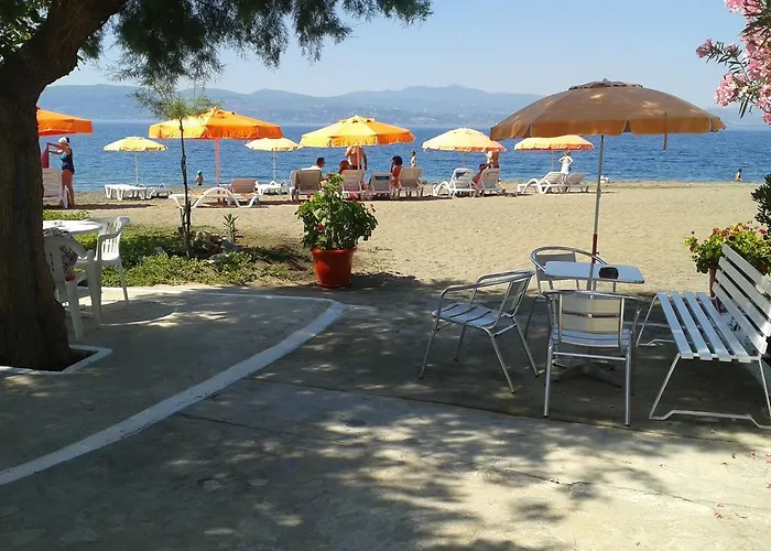 Akrogiali 3* Αμάρυνθος