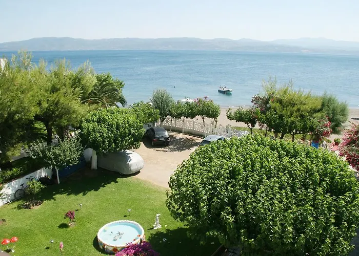 Akrogiali Πανσιόν Αμάρυνθος